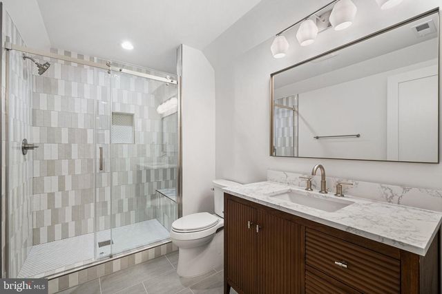 4624 26TH ST N, Arlington, VA 22207