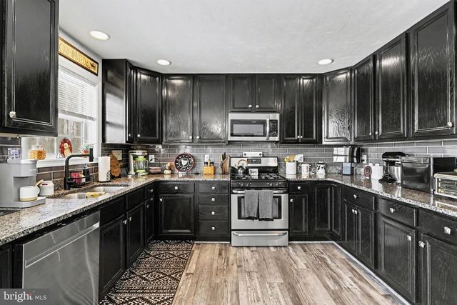 240 AMANDA DR, Littlestown, PA 17340