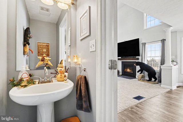 240 AMANDA DR, Littlestown, PA 17340