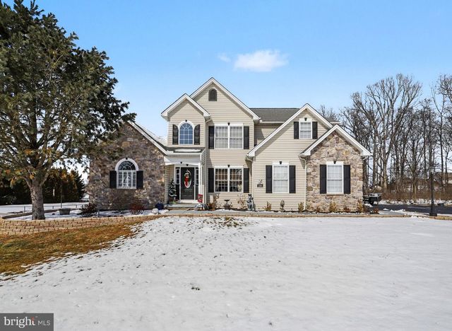 240 AMANDA DR, Littlestown, PA 17340