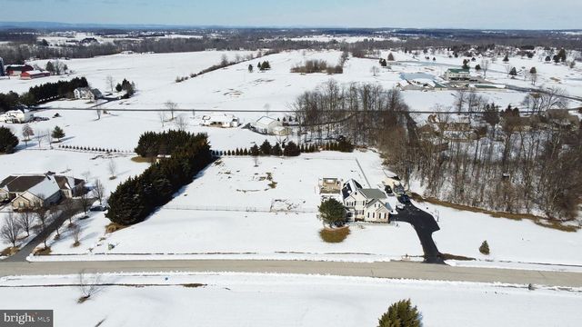 240 AMANDA DR, Littlestown, PA 17340