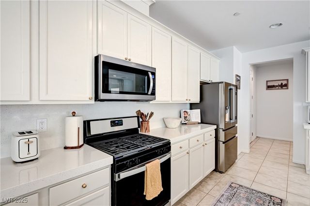 607 Cadence View Way, Henderson, NV 89011