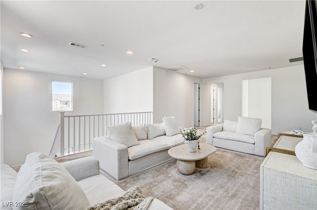 607 Cadence View Way, Henderson, NV 89011