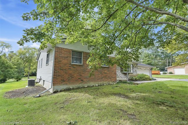 4030 Textile Road, Pittsfield Charter Township, MI 48197