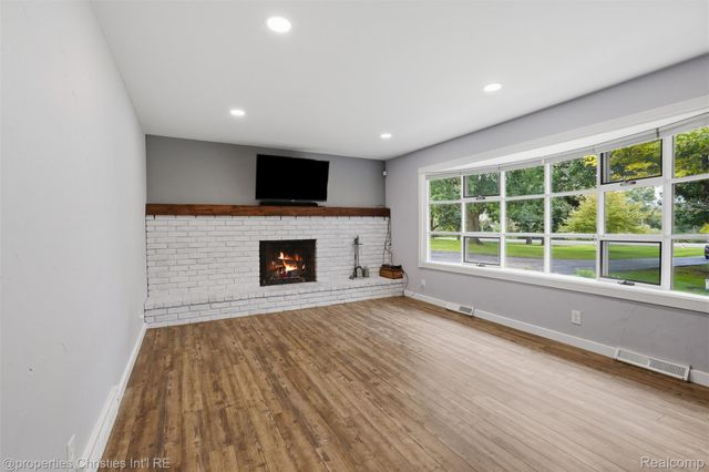 4030 Textile Road, Pittsfield Charter Township, MI 48197