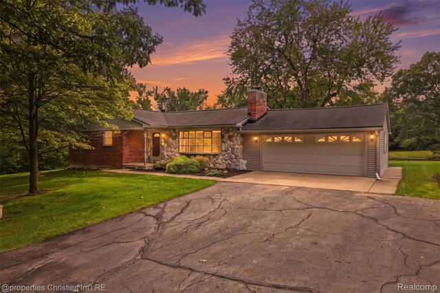 4030 Textile Road, Pittsfield Charter Township, MI 48197