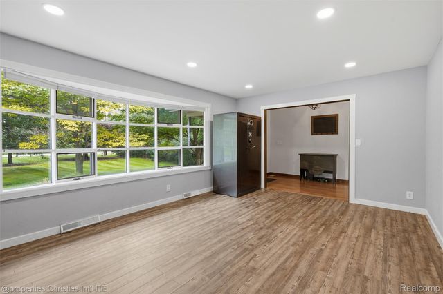 4030 Textile Road, Pittsfield Charter Township, MI 48197