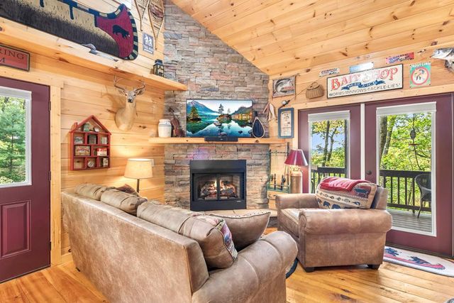 205 Copper Mountain Drive, Murphy, NC 28906