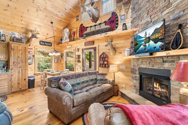 205 Copper Mountain Drive, Murphy, NC 28906