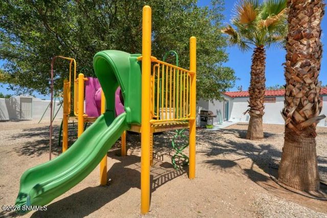 245 Hurt Road, Radium Springs, NM 88054