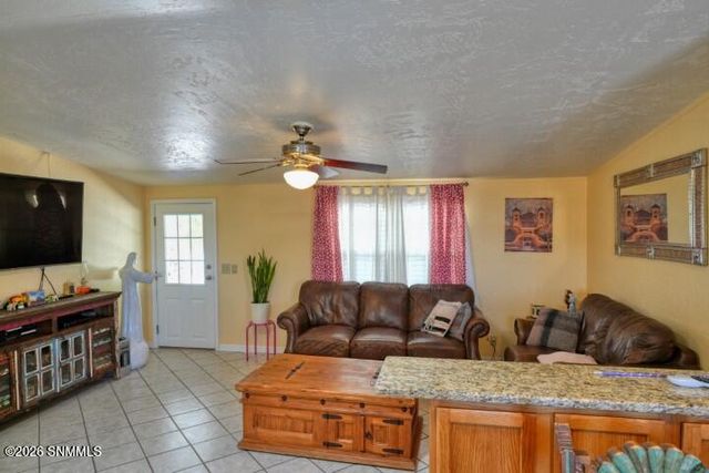 245 Hurt Road, Radium Springs, NM 88054