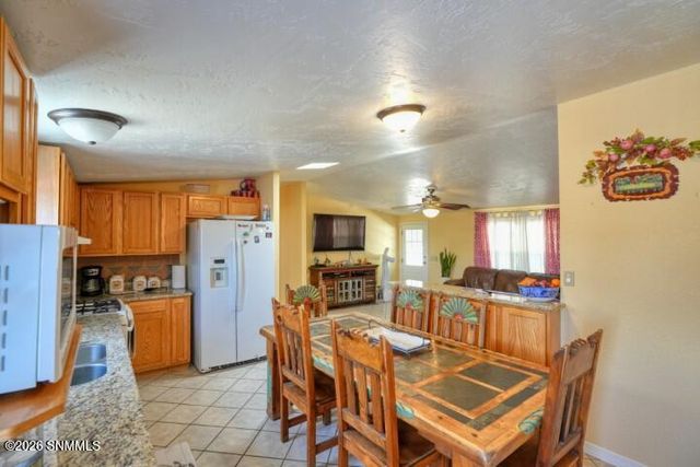 245 Hurt Road, Radium Springs, NM 88054