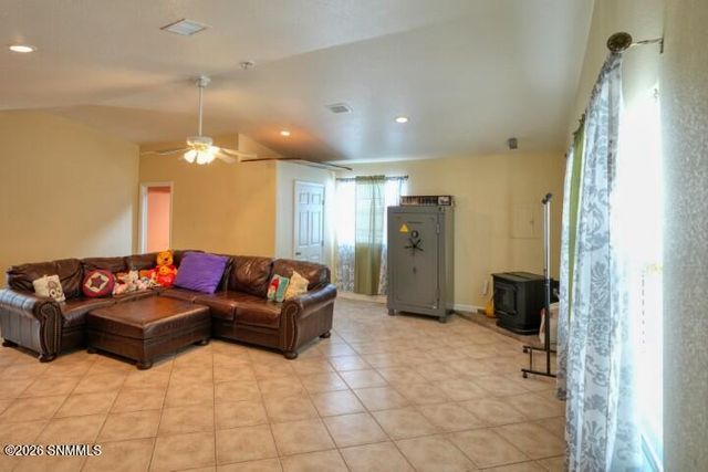 245 Hurt Road, Radium Springs, NM 88054