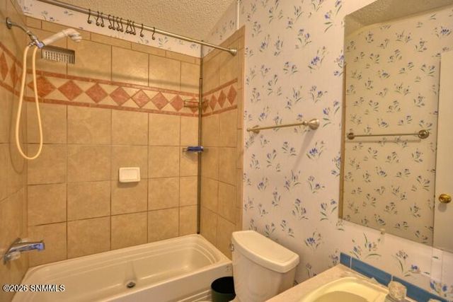 245 Hurt Road, Radium Springs, NM 88054