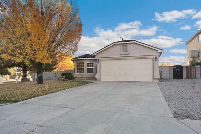 744 Ocate Meadows Drive, Rio Rancho, NM 87144