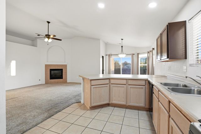 744 Ocate Meadows Drive, Rio Rancho, NM 87144