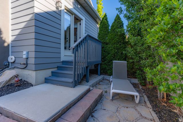 5069 W BURNTSIDE AVE, South Jordan, UT 84009