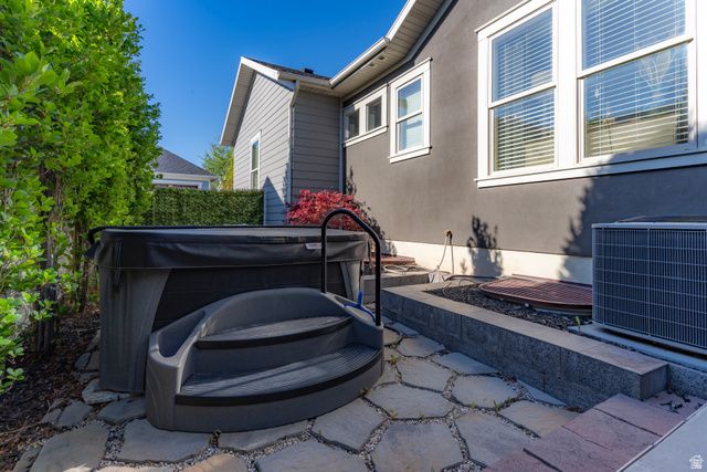 5069 W BURNTSIDE AVE, South Jordan, UT 84009