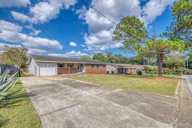 725 Gentian Dr, Pensacola, FL 32503