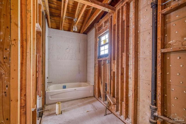 725 Gentian Dr, Pensacola, FL 32503