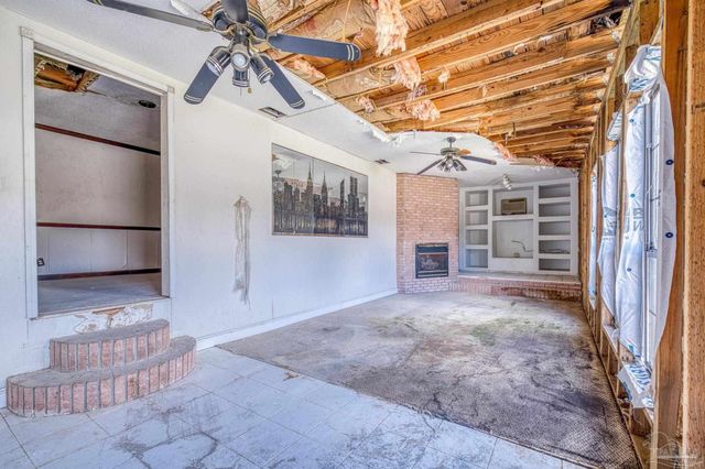 725 Gentian Dr, Pensacola, FL 32503