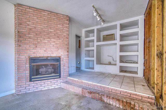 725 Gentian Dr, Pensacola, FL 32503