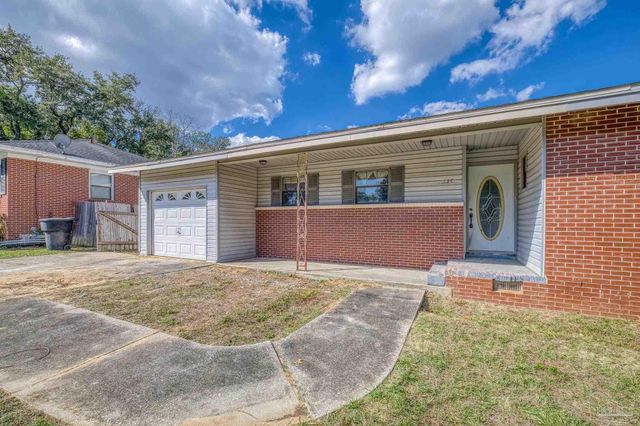 725 Gentian Dr, Pensacola, FL 32503