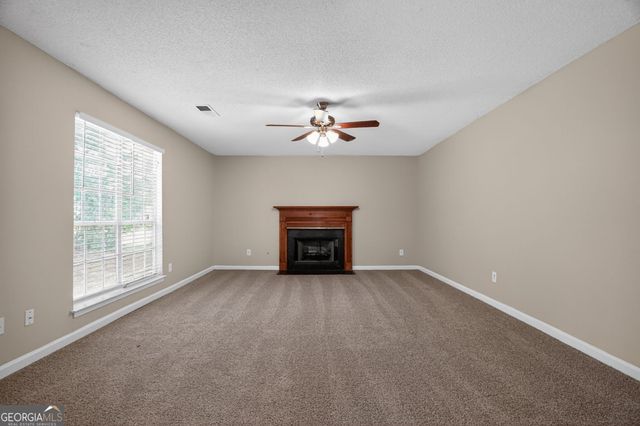 6343 Laurel Green Drive, Lithonia, GA 30058