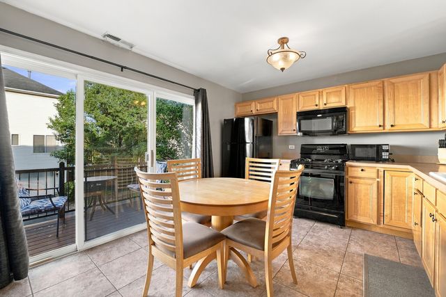 14518 Samuel Adams Drive, Plainfield, IL 60544