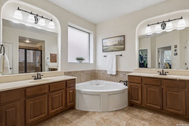 23119 Treemont Park, San Antonio, TX 78261