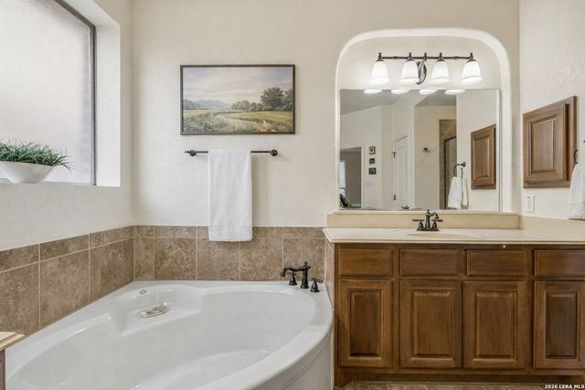 23119 Treemont Park, San Antonio, TX 78261