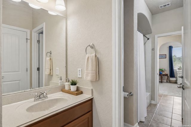 23119 Treemont Park, San Antonio, TX 78261