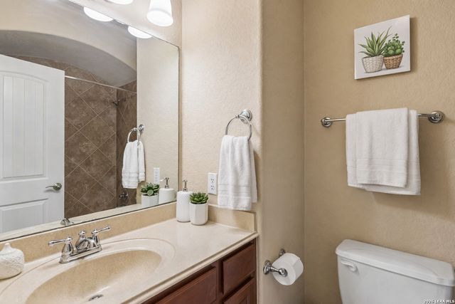 23119 Treemont Park, San Antonio, TX 78261