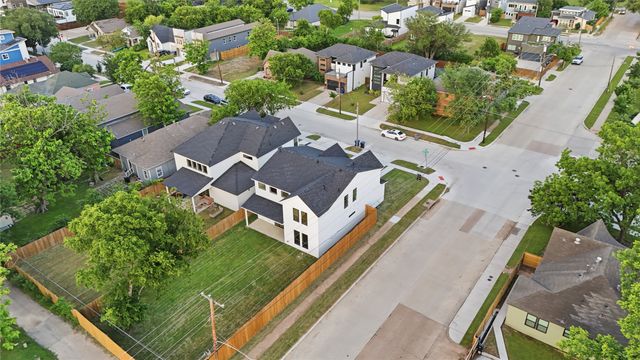 2401 Peabody Avenue, Dallas, TX 75215