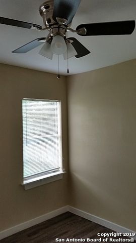 516 BEXAR DR, San Antonio, TX 78228