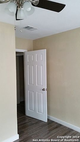 516 BEXAR DR, San Antonio, TX 78228