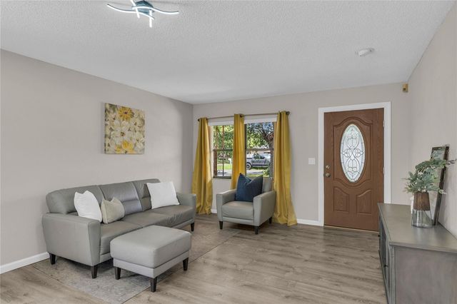 500 HIBISCUS WAY 1A, Orlando, FL 32807