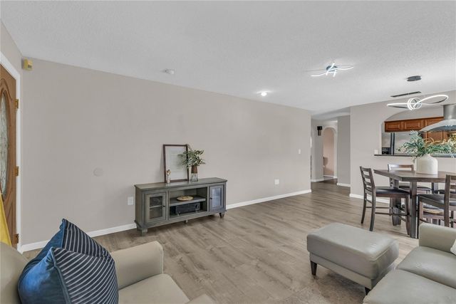 500 HIBISCUS WAY 1A, Orlando, FL 32807