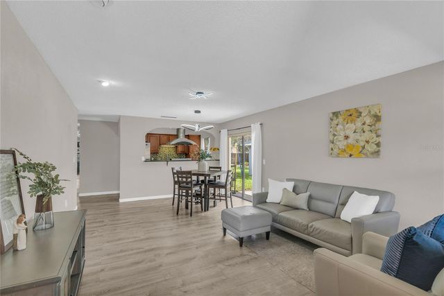 500 HIBISCUS WAY 1A, Orlando, FL 32807