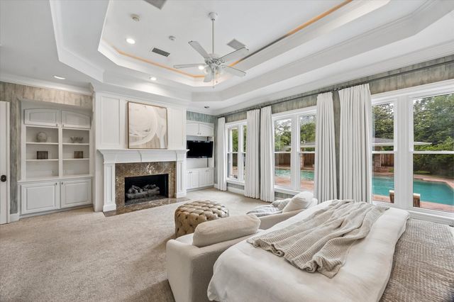 223 Heritage Oaks Lane, Houston, TX 77024