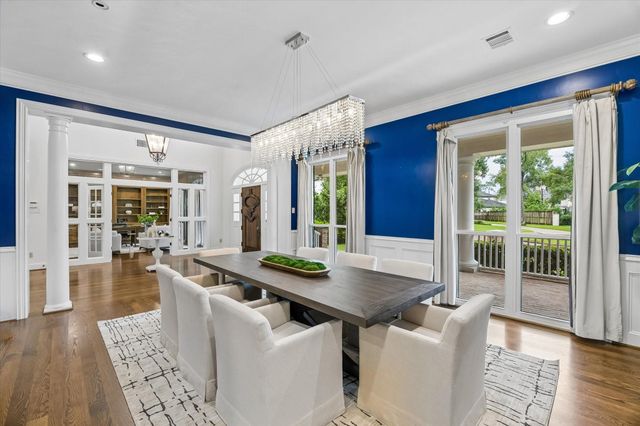 223 Heritage Oaks Lane, Houston, TX 77024