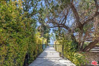 19630 Rosita Street, Tarzana, CA 91356