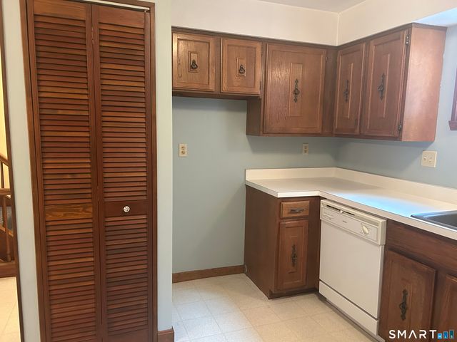 318 Dunfey Lane 318, Windsor, CT 06095