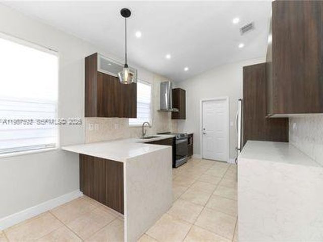 16834 NW 89th Ct, Miami Lakes, FL 33018