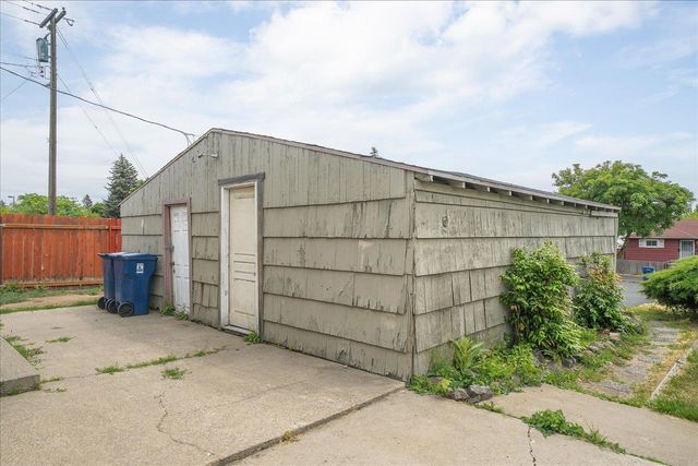 1623 W Garland Ave, Spokane, WA 99205