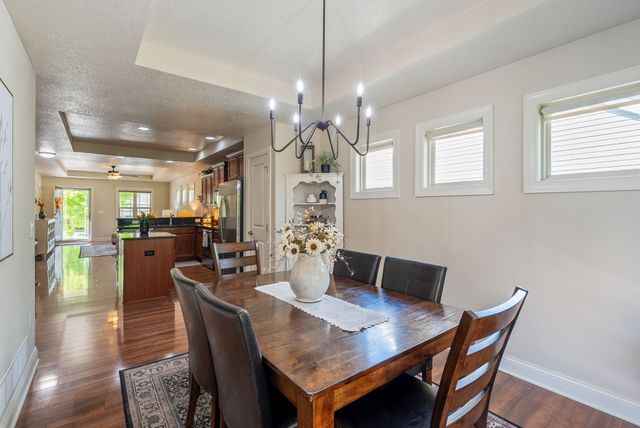 14305 Alpine Drive, Urbandale, IA 50323