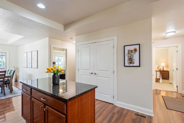 14305 Alpine Drive, Urbandale, IA 50323