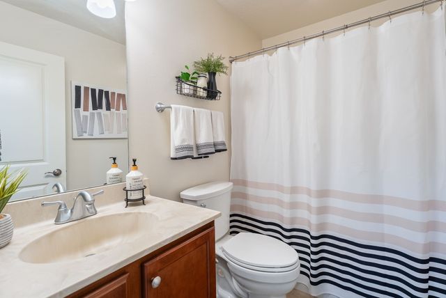 14305 Alpine Drive, Urbandale, IA 50323