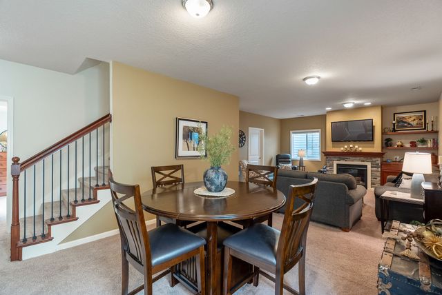 14305 Alpine Drive, Urbandale, IA 50323