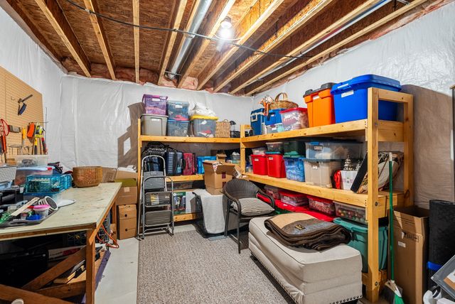 14305 Alpine Drive, Urbandale, IA 50323